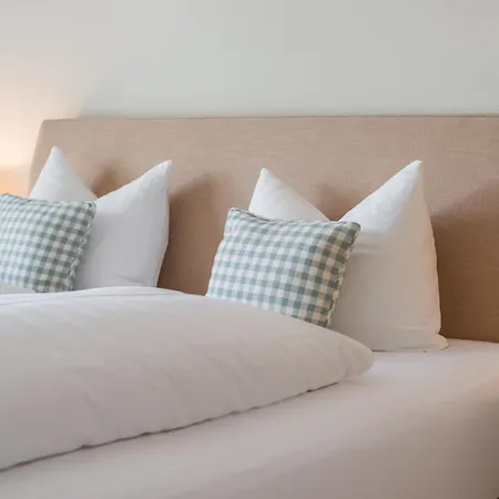 Edelweiss Bellavita アパート *